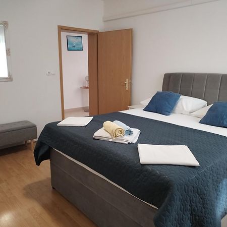 Family Friendly Apartments With A Swimming Pool Supetarska Draga - Donja, Rab - 2019 Buitenkant foto